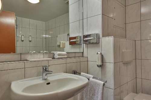 H+ Hotel Darmstadt image 1