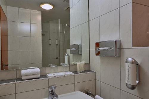 H+ Hotel Darmstadt image 12